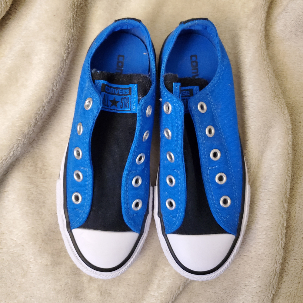 Converse chuck ALL Star sneakers EUC like new!!